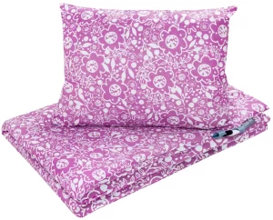 Ensemble de literie en coton pour tout-petit 2 pièces, housse de couette pour enfant 135×100 cm et taie d’oreiller 60×40 cm purple caramella Ensemble de literie en coton pour tout-petit 2 pièces, housse de couette pour enfant 135×100 cm et taie d’oreiller 60×40 cm purple caramella