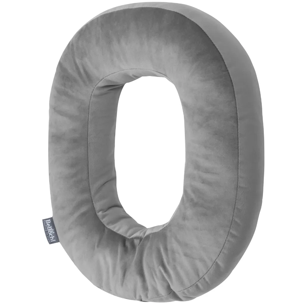 Coussin lettre en velours décoratif en forme de O, gris foncé